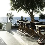 Bellonias 4* Kamári
