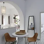 Bellonias Hotel 4*