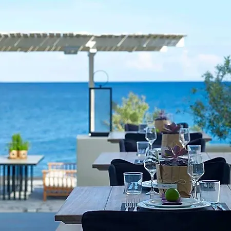 Bellonias 4* Kamári