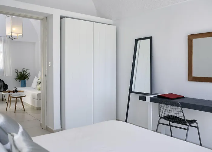 Bellonias 4* Kamári