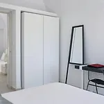 Bellonias 4* Kamári