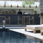 Bellonias Hotel 4*